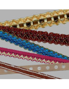 Galones metalizados y/o decorados con perlas o lentejuelas